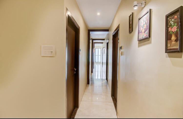 Hotel Emerald Near T2 International Airport Bombay Exterior foto